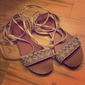 Size 6 Lace up Leg sandals